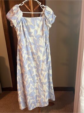 White/Blue/Tan Floral Print Puff Sleeve Dress with pockets - M